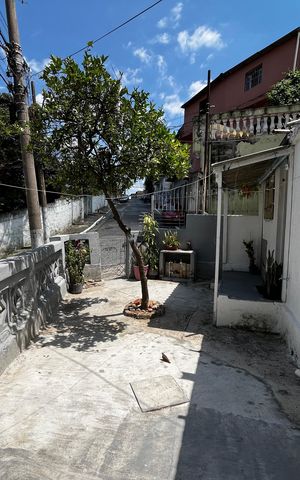 Casa à venda com 400m², 3 quartos e 2 vagasQuintal