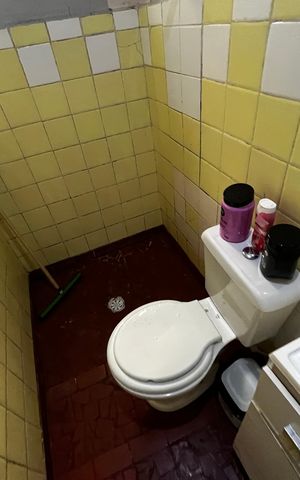 Casa à venda com 400m², 3 quartos e 2 vagasCasa 3 - Banheiro Social