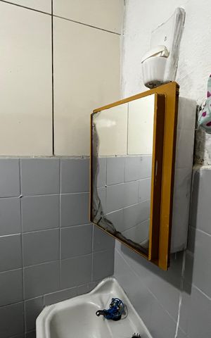 Casa à venda com 400m², 3 quartos e 2 vagasCasa 2 - Banheiro social