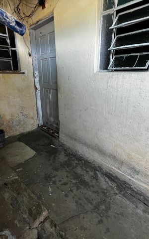 Casa à venda com 400m², 3 quartos e 2 vagasCorredor