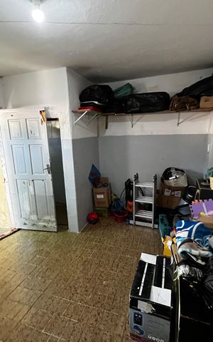 Casa à venda com 400m², 3 quartos e 2 vagasCasa 2 - Sala/Cozinha 