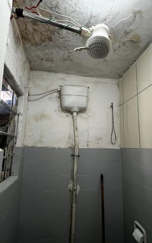 Casa à venda com 400m², 3 quartos e 2 vagasCasa 2 - Banheiro social