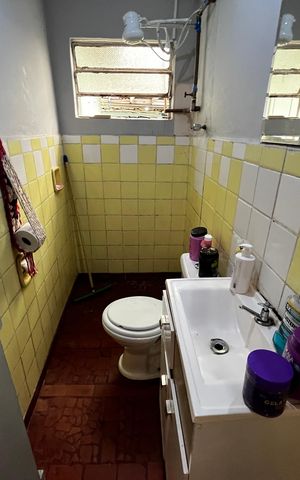 Casa à venda com 400m², 3 quartos e 2 vagasCasa 3 - Banheiro Social
