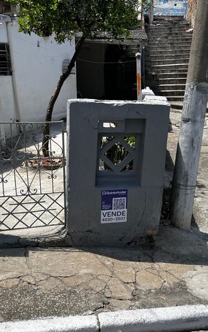 Casa à venda com 400m², 3 quartos e 2 vagasFachada/Placa