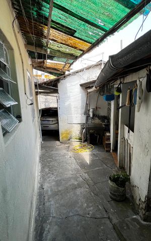 Casa à venda com 400m², 3 quartos e 2 vagasQuintal