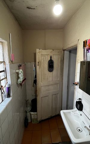 Casa à venda com 400m², 3 quartos e 2 vagasBanheiro Social