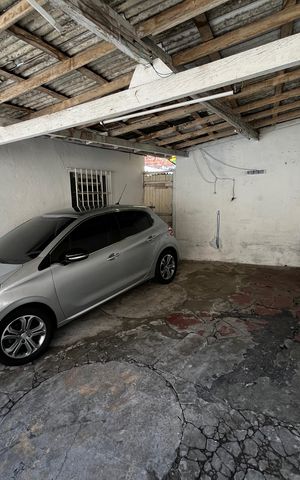 Casa à venda com 400m², 3 quartos e 2 vagasGaragem