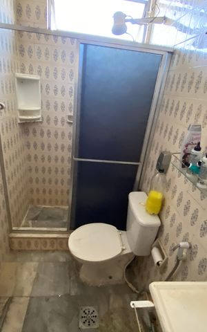 Apartamento à venda com 96m², 2 quartos e 1 vaga Apartamento à venda com 96m², 2 quartos e 1 vagaBanheiro Social