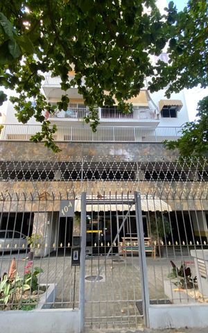 Apartamento à venda com 96m², 2 quartos e 1 vaga Apartamento à venda com 96m², 2 quartos e 1 vagaFachada
