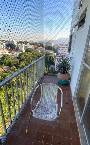 Apartamento à venda com 96m², 2 quartos e 1 vaga Apartamento à venda com 96m², 2 quartos e 1 vagaVaranda - Sala