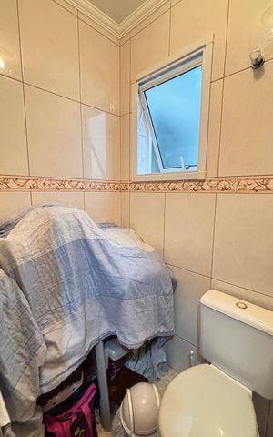 Apartamento à venda com 80m², 2 quartos e 1 vaga Apartamento à venda com 80m², 2 quartos e 1 vagaBanheiro Social