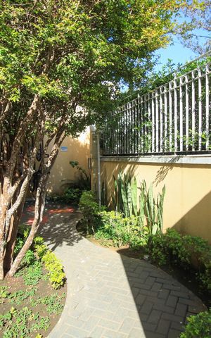Casa de condomínio à venda com 137m², 3 quartos e 2 vagas Casa de condomínio à venda com 137m², 3 quartos e 2 vagasÁrea comum