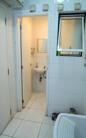 Casa de condomínio à venda com 137m², 3 quartos e 2 vagas Casa de condomínio à venda com 137m², 3 quartos e 2 vagasÁrea de Serviço