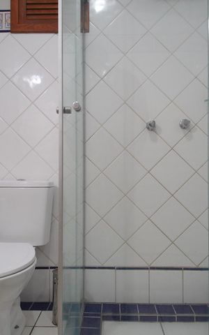Casa à venda com 175m², 3 quartos e 2 vagasBanheiro Social