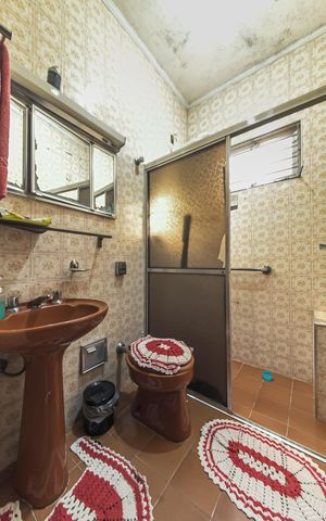 Casa à venda com 140m², 5 quartos e 3 vagasBanheiro Social