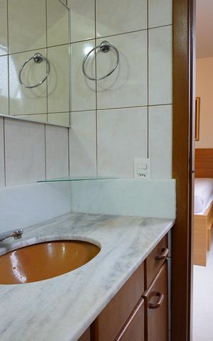 Apartamento para alugar com 133m², 3 quartos e 1 vagaBanheiro da Suíte