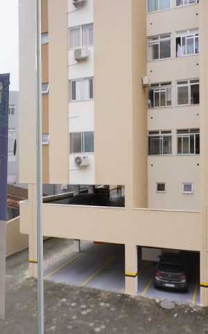 Apartamento para alugar com 133m², 3 quartos e 1 vagaPlaca
