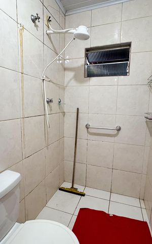 Casa à venda com 140m², 4 quartos e 4 vagas Casa à venda com 140m², 4 quartos e 4 vagasBanheiro do Quarto 3