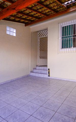 Casa à venda com 175m², 3 quartos e 2 vagas Casa à venda com 175m², 3 quartos e 2 vagasGaragem