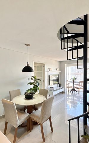 Apartamento à venda com 106m², 2 quartos e 1 vaga Apartamento à venda com 106m², 2 quartos e 1 vagaSala