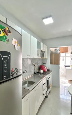 Apartamento à venda com 106m², 2 quartos e 1 vaga Apartamento à venda com 106m², 2 quartos e 1 vagaCozinha