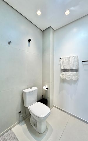 Apartamento à venda com 106m², 2 quartos e 1 vaga Apartamento à venda com 106m², 2 quartos e 1 vagaBanheiro Social