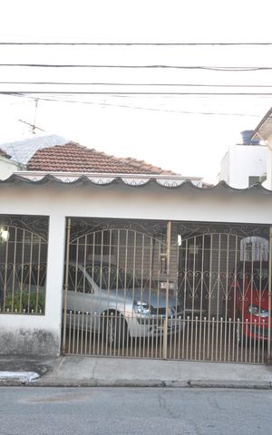 Casa à venda com 148m², 2 quartos e 2 vagasFachada