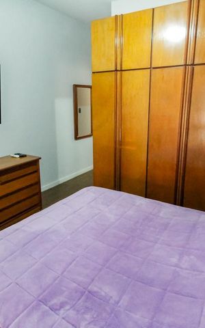Casa à venda com 250m², 4 quartos e 5 vagas Casa à venda com 250m², 4 quartos e 5 vagasSuíte