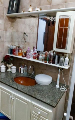 Casa à venda com 250m², 4 quartos e 5 vagas Casa à venda com 250m², 4 quartos e 5 vagasBanheiro da Suíte