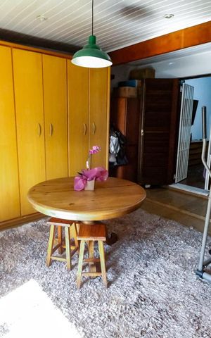 Casa à venda com 250m², 4 quartos e 5 vagas Casa à venda com 250m², 4 quartos e 5 vagasCloset da suíte