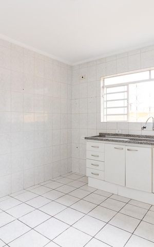 Casa para alugar com 120m², 2 quartos e 1 vagaCozinha