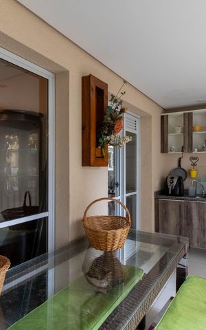 Apartamento à venda com 134m², 3 quartos e 2 vagas Apartamento à venda com 134m², 3 quartos e 2 vagasVaranda Gourmet