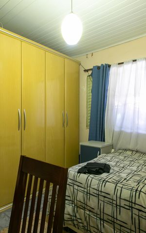 Casa à venda com 250m², 2 quartos e 2 vagas Casa à venda com 250m², 2 quartos e 2 vagasQuarto 1