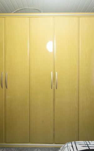 Casa à venda com 250m², 2 quartos e 2 vagas Casa à venda com 250m², 2 quartos e 2 vagasQuarto 1