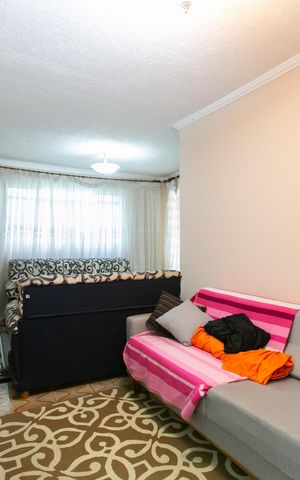 Casa à venda com 250m², 2 quartos e 2 vagas Casa à venda com 250m², 2 quartos e 2 vagasSala