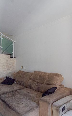 Casa à venda com 177m², 3 quartos e 5 vagas Casa à venda com 177m², 3 quartos e 5 vagasSala