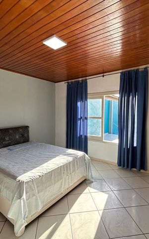 Casa para alugar com 170m², 3 quartos e 2 vagas Casa para alugar com 170m², 3 quartos e 2 vagasSuíte
