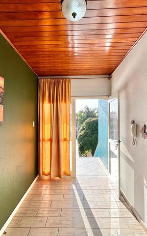 Casa para alugar com 170m², 3 quartos e 2 vagas Casa para alugar com 170m², 3 quartos e 2 vagasEntrada