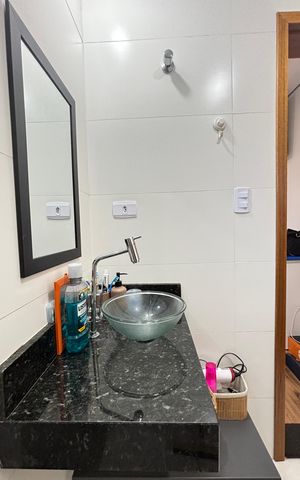 Apartamento à venda com 106m², 2 quartos e 1 vaga Apartamento à venda com 106m², 2 quartos e 1 vagaBanheiro da Suíte