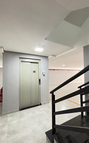 Apartamento à venda com 106m², 2 quartos e 1 vaga Apartamento à venda com 106m², 2 quartos e 1 vagaElevador