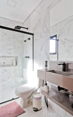 Casa à venda com 206m², 3 quartos e 4 vagas Casa à venda com 206m², 3 quartos e 4 vagasBanheiro da Suíte 3