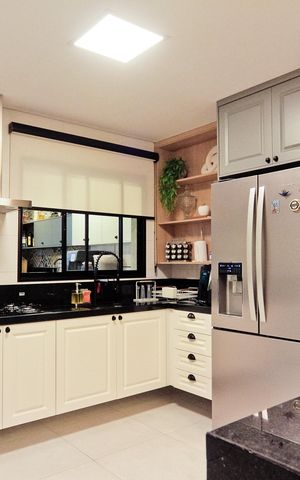 Casa à venda com 206m², 3 quartos e 4 vagas Casa à venda com 206m², 3 quartos e 4 vagasCozinha
