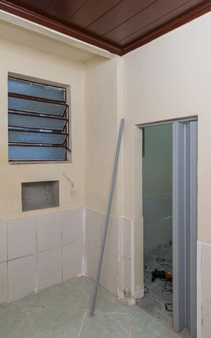 Casa à venda com 400m², 6 quartos e 2 vagas Casa à venda com 400m², 6 quartos e 2 vagasCasa 2 - Quarto