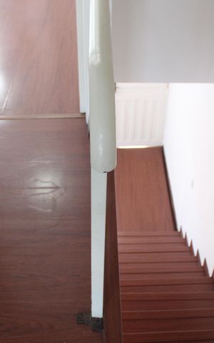 Casa de condomínio para alugar com 60m², 2 quartos e 2 vagasEscada