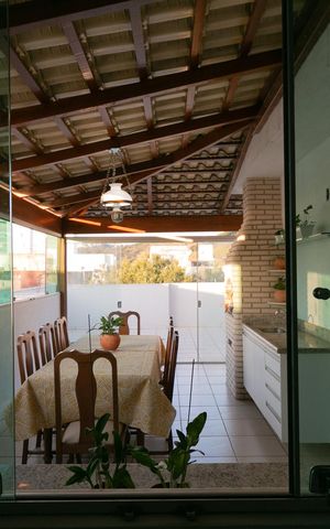 Apartamento à venda com 180m², 4 quartos e 3 vagas Apartamento à venda com 180m², 4 quartos e 3 vagasVista/Suite 2