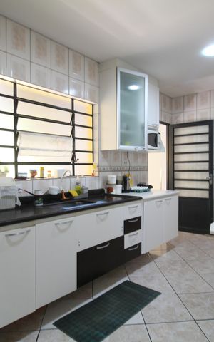 Casa para alugar com 300m², 2 quartos e 12 vagasCozinha