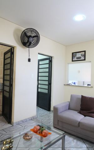Casa para alugar com 300m², 2 quartos e 12 vagasSala