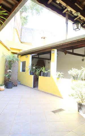 Casa para alugar com 300m², 2 quartos e 12 vagasQuintal