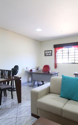 Casa para alugar com 300m², 2 quartos e 12 vagasQuarto 2
