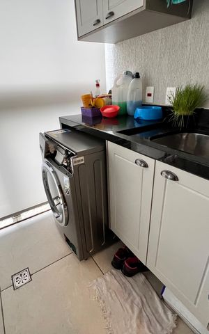 Apartamento para alugar com 165m², 3 quartos e 2 vagas Apartamento para alugar com 165m², 3 quartos e 2 vagasÁrea de Serviço